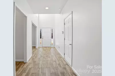 2019 Aberglen Drive, Charlotte, NC 28262 - Photo 3