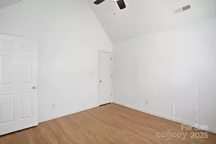 2019 Aberglen Dr, Charlotte, NC 28262 - Photo 37