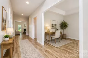 2019 Aberglen Dr, Charlotte, NC 28262 - Photo 3