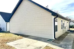 1135 Hannah Rae Ct, Charlotte, NC 28214 - Photo 19