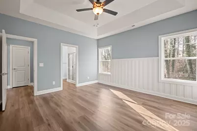 915 Brookwood Court, Statesville, NC 28677 - Photo 13