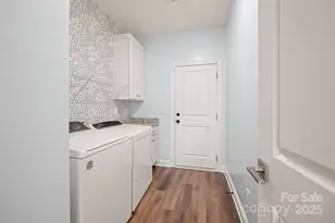 915 Brookwood Ct, Statesville, NC 28677 - Photo 11