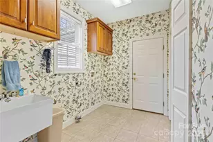 180 High Road Overlook, Hendersonville, NC 28739 - Photo 23