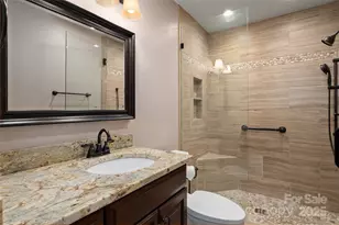 54 Lake Pointe Cir, Hendersonville, NC 28792 - Photo 11