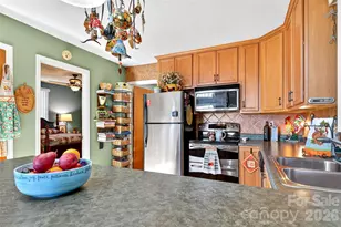 65 Deer Ln, Marion, NC 28752 - Photo 13