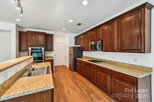 15614 Normans Landing Dr, Charlotte, NC 28273 - Photo 9