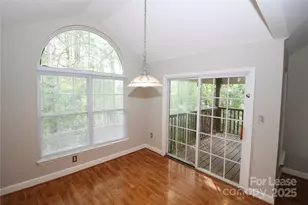 2558 Carya Pond Ln, Charlotte, NC 28212 - Photo 11