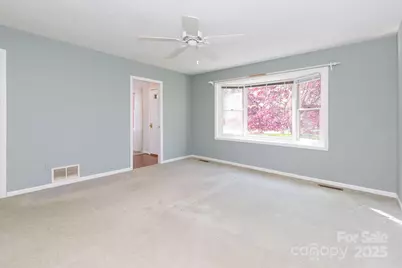 218 Turtle Lane, Hendersonville, NC 28791 - Photo 15