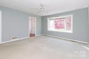 218 Turtle Ln, Hendersonville, NC 28791 - Photo 15