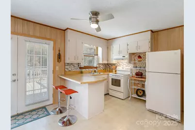 3021 Kanuga Road, Hendersonville, NC 28739 - Photo 7