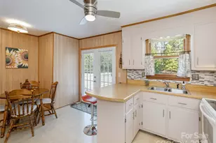 3021 Kanuga Rd, Hendersonville, NC 28739 - Photo 9