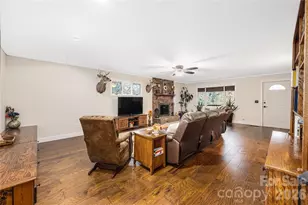 2174 Lynmore Dr, Sherrills Ford, NC 28673 - Photo 7