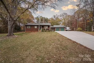 2174 Lynmore Dr, Sherrills Ford, NC 28673 - Photo 47