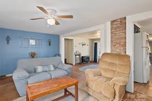 396 Will Hyatt Rd, Waynesville, NC 28786 - Photo 5