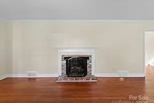 2111 Sagamore Rd, Charlotte, NC 28209 - Photo 9