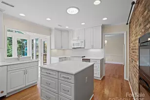 2111 Sagamore Rd, Charlotte, NC 28209 - Photo 11