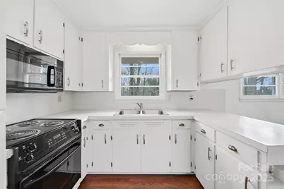 1922 30th Street NE, Hickory, NC 28601 - Photo 11