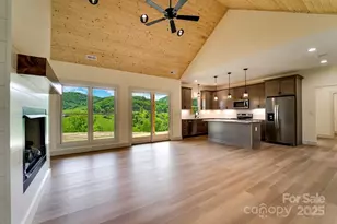 70 Knox Best St, Clyde, NC 28721 - Photo 7