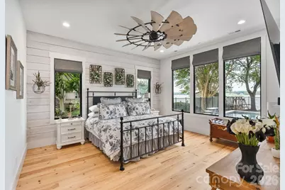 8250 Peninsula Lane, Sherrills Ford, NC 28673 - Photo 13