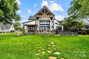 8250 Peninsula Ln, Sherrills Ford, NC 28673 - Photo 33