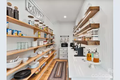 8250 Peninsula Lane, Sherrills Ford, NC 28673 - Photo 9