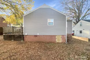 252 N Patterson St, Statesville, NC 28677 - Photo 5