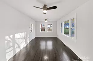 252 N Patterson St, Statesville, NC 28677 - Photo 7