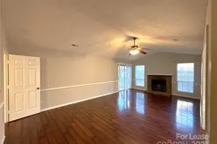 7426 Barn Stone Dr, Charlotte, NC 28227 - Photo 3