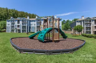 500 Vista Lake Dr, Candler, NC 28715 - Photo 11