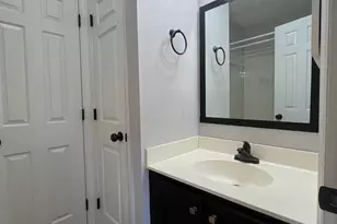 3218 Selwyn Farms Ln, Charlotte, NC 28209 - Photo 7