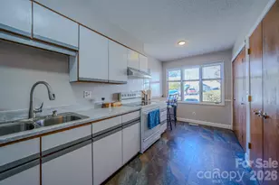 43 Hollybrook Dr, Asheville, NC 28803 - Photo 23