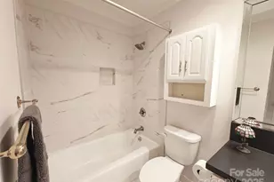 1323 Queens Rd, Charlotte, NC 28207 - Photo 13