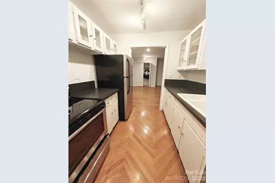 1323 Queens Road #321, Charlotte, NC 28207 - Photo 9