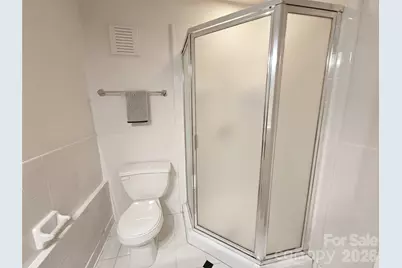 1323 Queens Road #321, Charlotte, NC 28207 - Photo 19