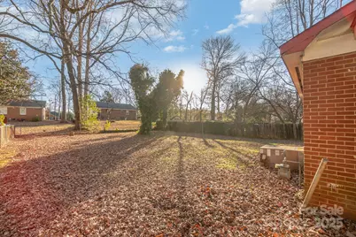2819 Denview Lane, Charlotte, NC 28208 - Photo 17