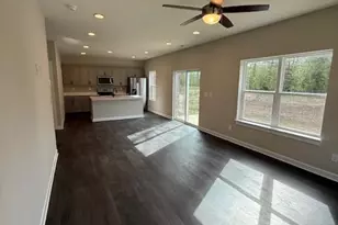 8040 Joy Xing Ln, Charlotte, NC 28214 - Photo 5