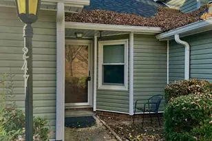 247 5th Ave NE, Hickory, NC 28601 - Photo 3