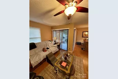 247 5th Avenue NE #8, Hickory, NC 28601 - Photo 11