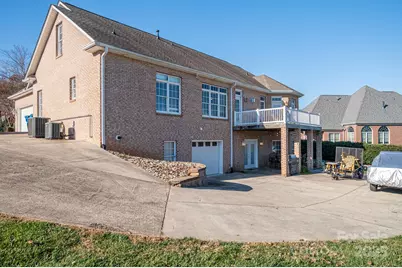 2616 Nicklaus Court NE, Conover, NC 28613 - Photo 37