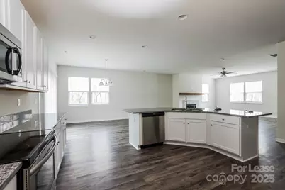 3329 Osceola Lane, Charlotte, NC 28269 - Photo 7