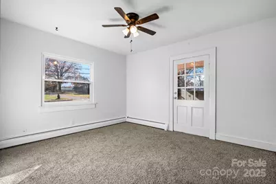 313 17th Street NW, Hickory, NC 28601 - Photo 13