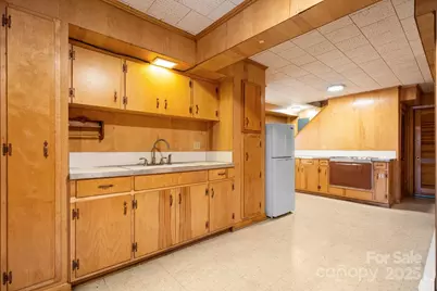 313 17th Street NW, Hickory, NC 28601 - Photo 25