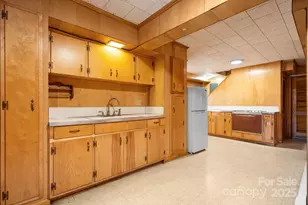 313 17th St NW, Hickory, NC 28601 - Photo 25