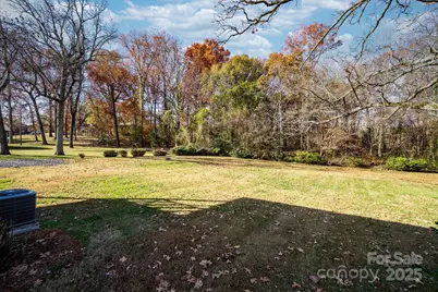 313 17th Street NW, Hickory, NC 28601 - Photo 37