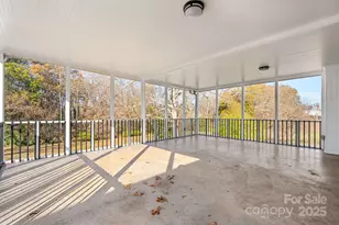 313 17th St NW, Hickory, NC 28601 - Photo 17