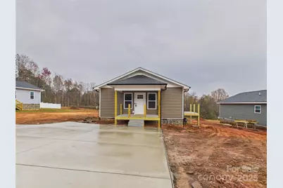 152 Duke Street, Granite Falls, NC 28613 - Photo 3