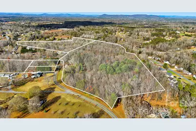 3564 28th Street NE, Hickory, NC 28601 - Photo 3