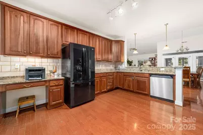 10100 Dominion Village Drive, Charlotte, NC 28269 - Photo 13