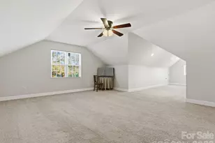 3211 Oakdale Rd, Charlotte, NC 28216 - Photo 31