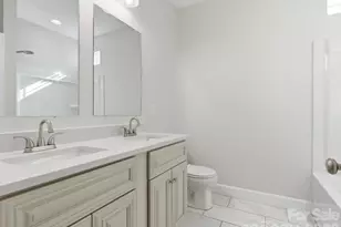 3211 Oakdale Rd, Charlotte, NC 28216 - Photo 35